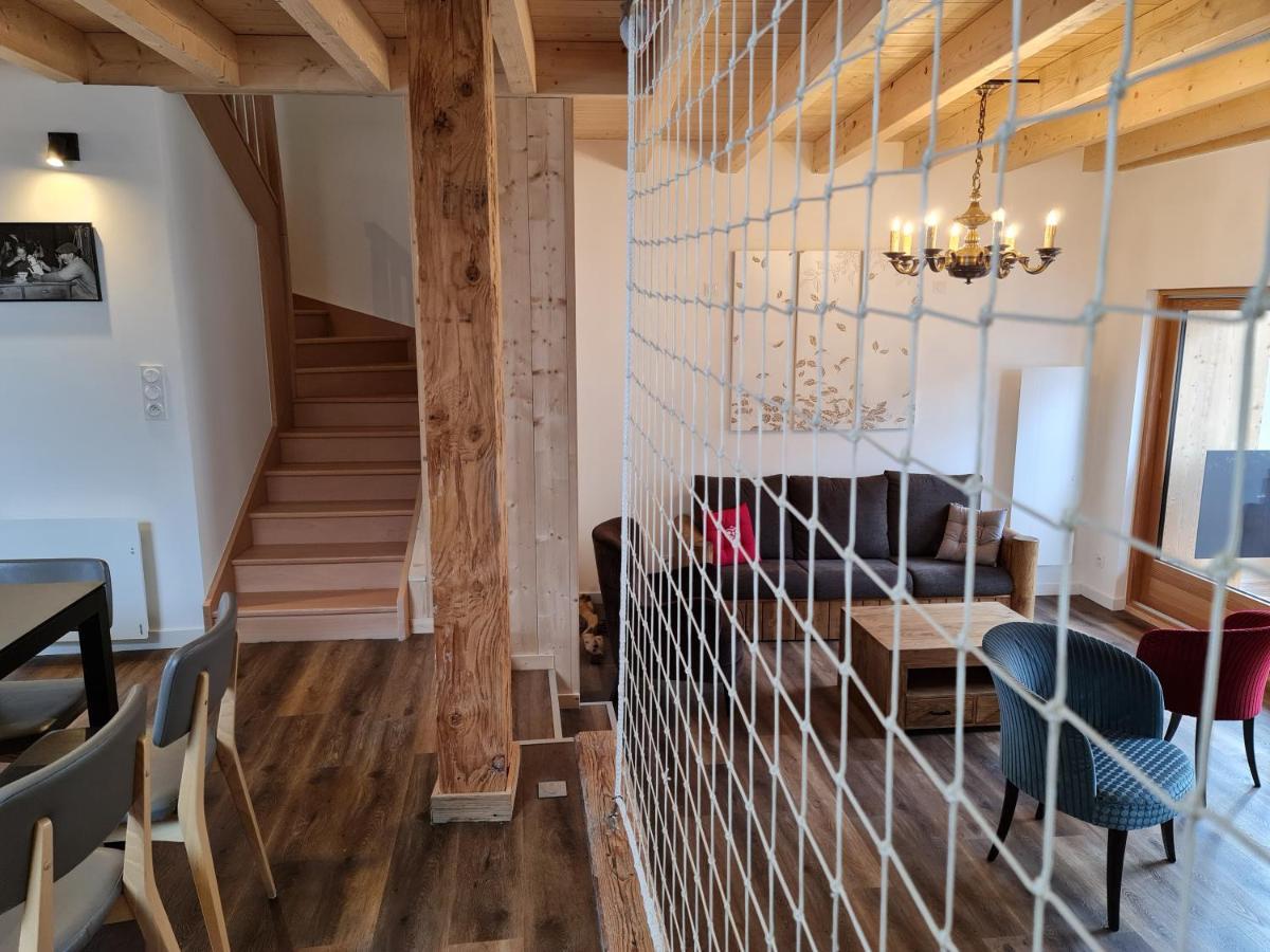 La Maizon Du Bois - Le Haut Appartement De 130 M2 - Le Bas Appartement De 70 M2 ลาปลาญ ภายนอก รูปภาพ