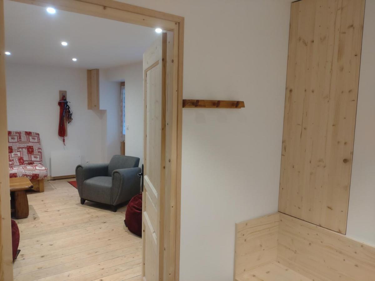 La Maizon Du Bois - Le Haut Appartement De 130 M2 - Le Bas Appartement De 70 M2 ลาปลาญ ภายนอก รูปภาพ